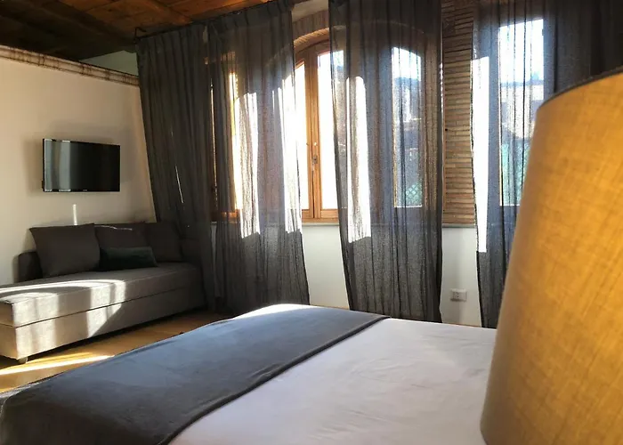 Hotel Giuturna Boutique 3*