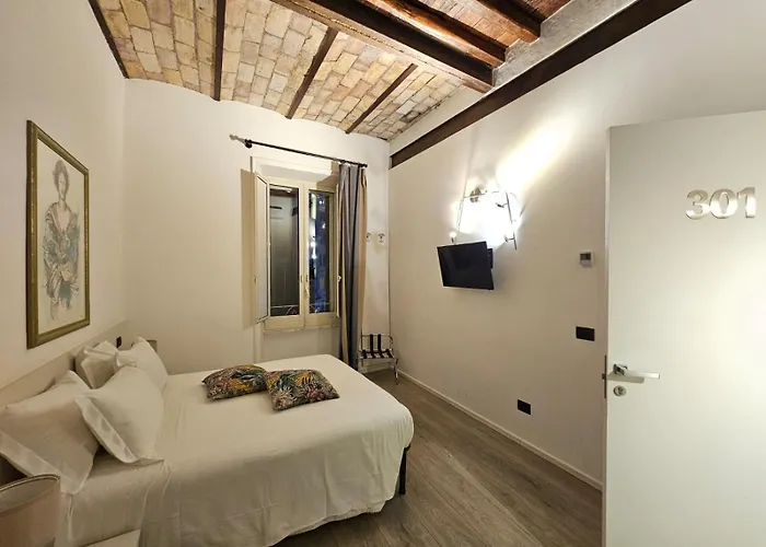 Hotel Giuturna Boutique 3*